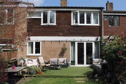 4 Hornbeams, Vigo, Gravesend, DA13 0TA
