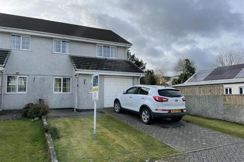 8 The Willows, Bugle, St Austell, PL26 8QZ