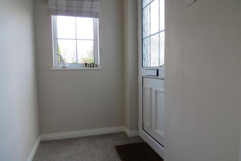 8 The Willows, Bugle, St Austell, PL26 8QZ