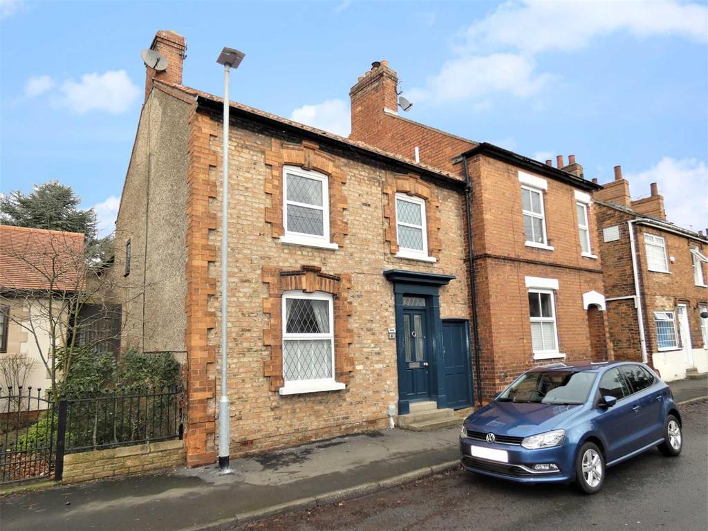 Church Street, South Cave 3 bed cottage £1,350 pcm (£312 pw)