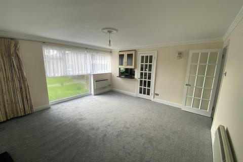 11 Northcotts, Hatfield, AL9 5ES