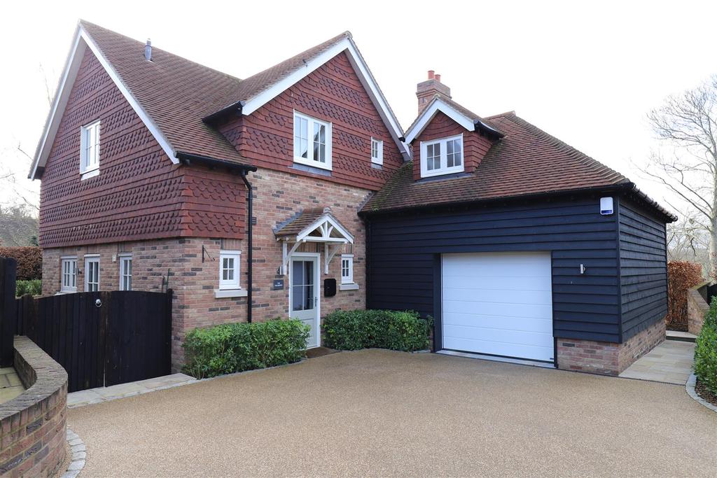 Lower Road, West Farleigh, Maidstone 4 bed detached house £900,000