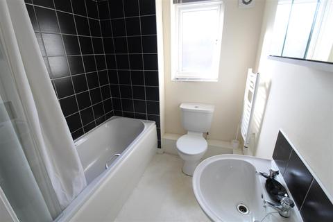 12 Hazel Pear Close, Horwich, Bolton, BL6 5GS