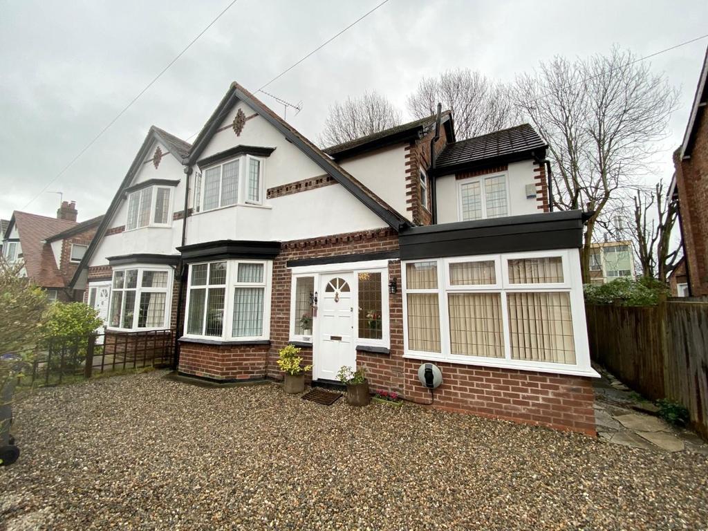 Mayville Drive, Didsbury 4 bed semidetached house £575,000