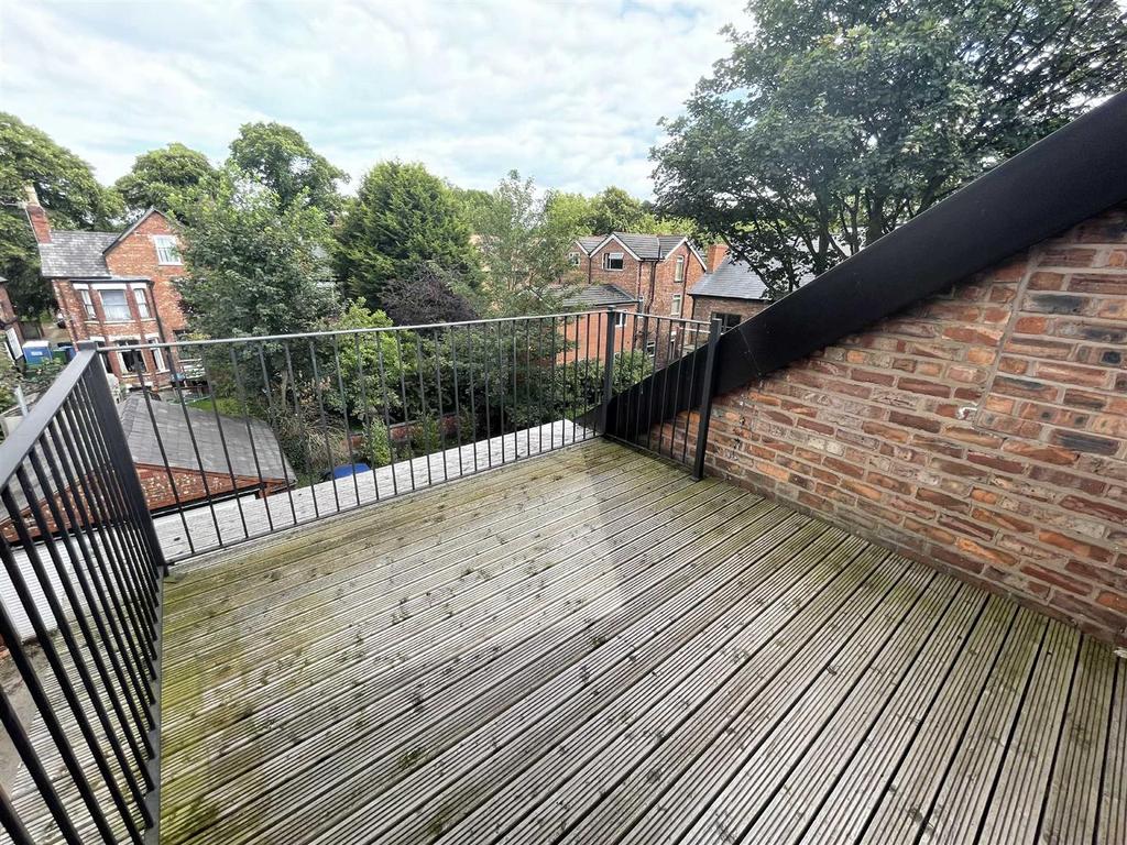 Ellesmere Road, Chorlton 2 bed apartment £995 pcm (£230 pw)