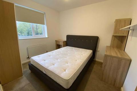 142 Broughton Lane, Salford, M7 1UF