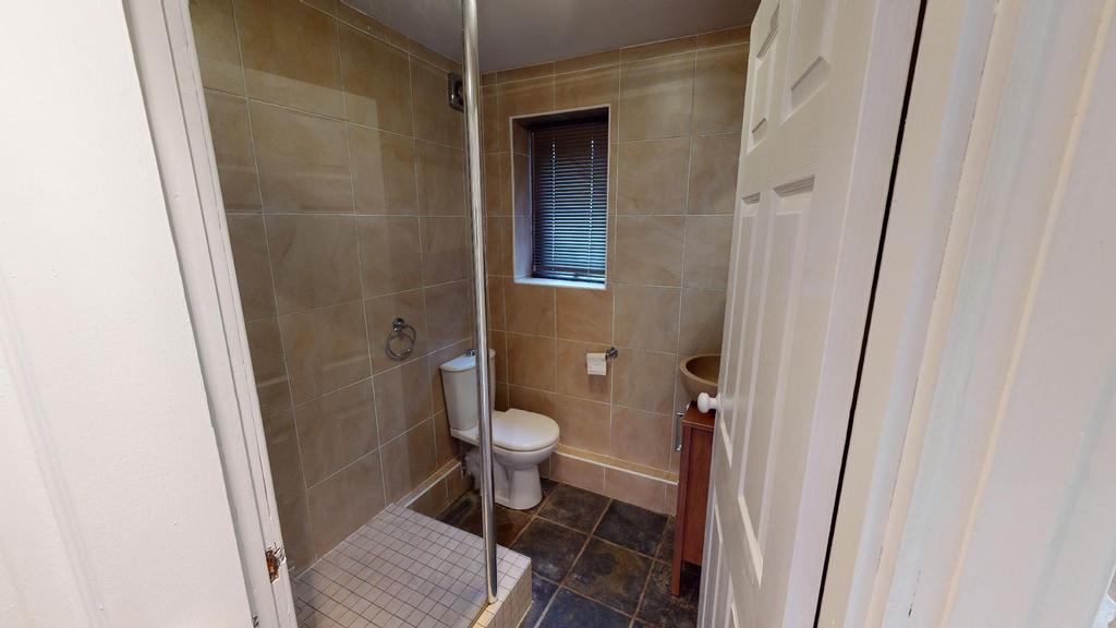 Chester Lane Shower Room