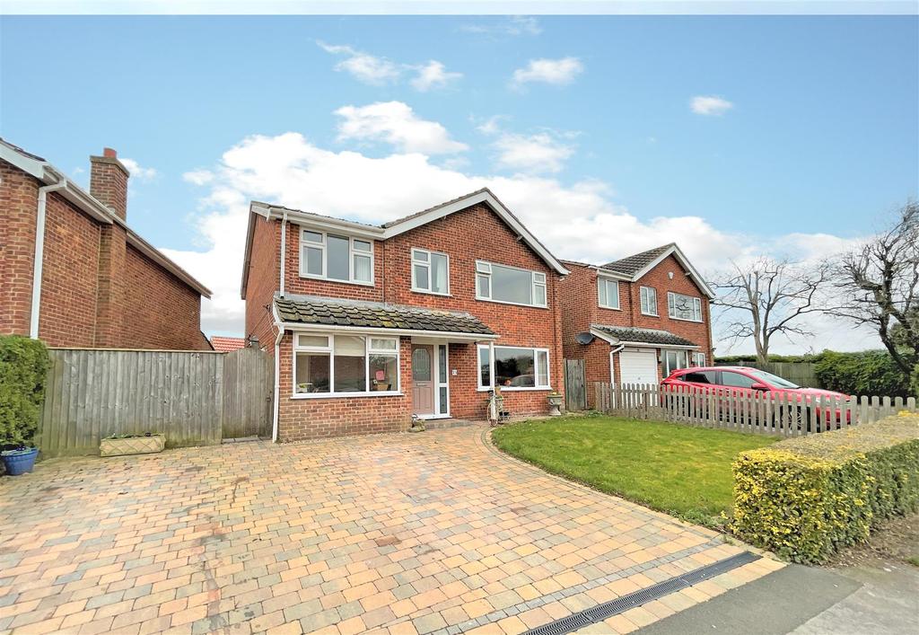 Park Road, Barnstone, Nottingham 4 bed detached house for sale £379,995
