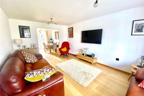 14 Teal Drive, Hinckley, LE10 0GP
