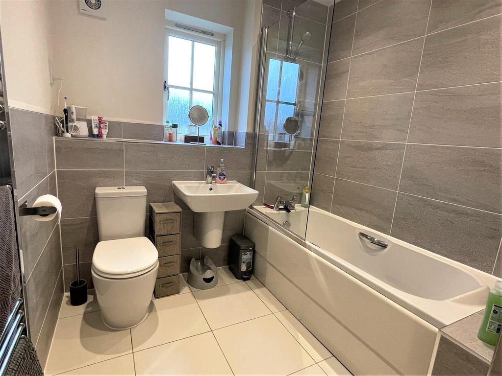 Family bathroom