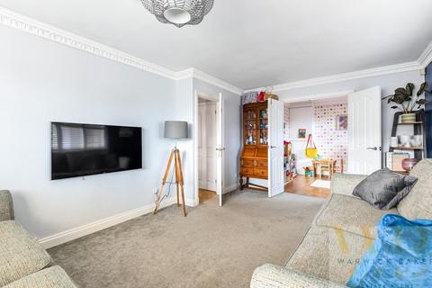 2 Ashlings Way, Shoreham-by-sea, BN43 6JT