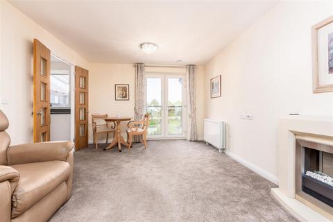 1 bedroom apartment for sale, Crocus Court, Station Road, Poulton-Le-Fylde, FY6 7XJ