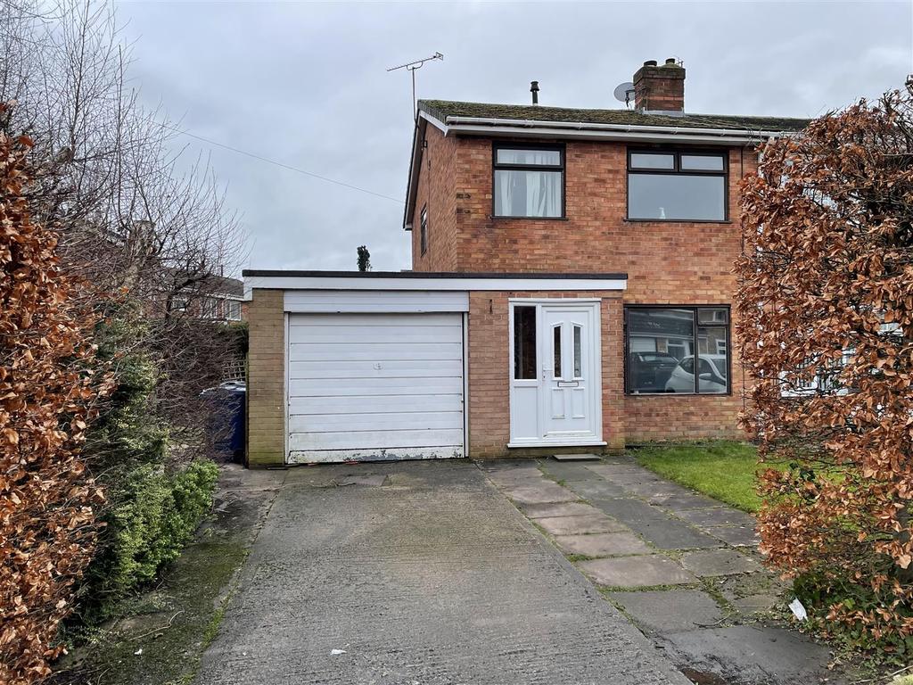 Rivington Drive, Burscough, Ormskirk 3 bed semidetached house £175,000