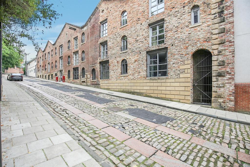 Hanover Mill, Quayside, Newcastle Upon Tyne 1 bed apartment £825 pcm (£190 pw)