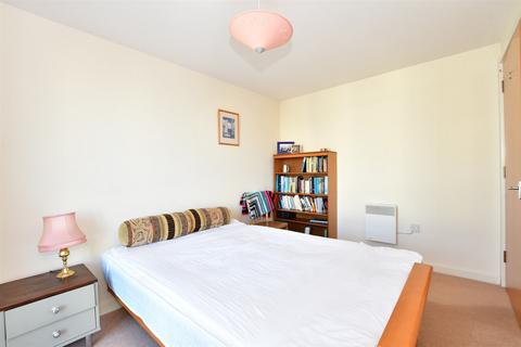 2 bedroom apartment for sale, Centurion Gate, Southsea, Hampshire