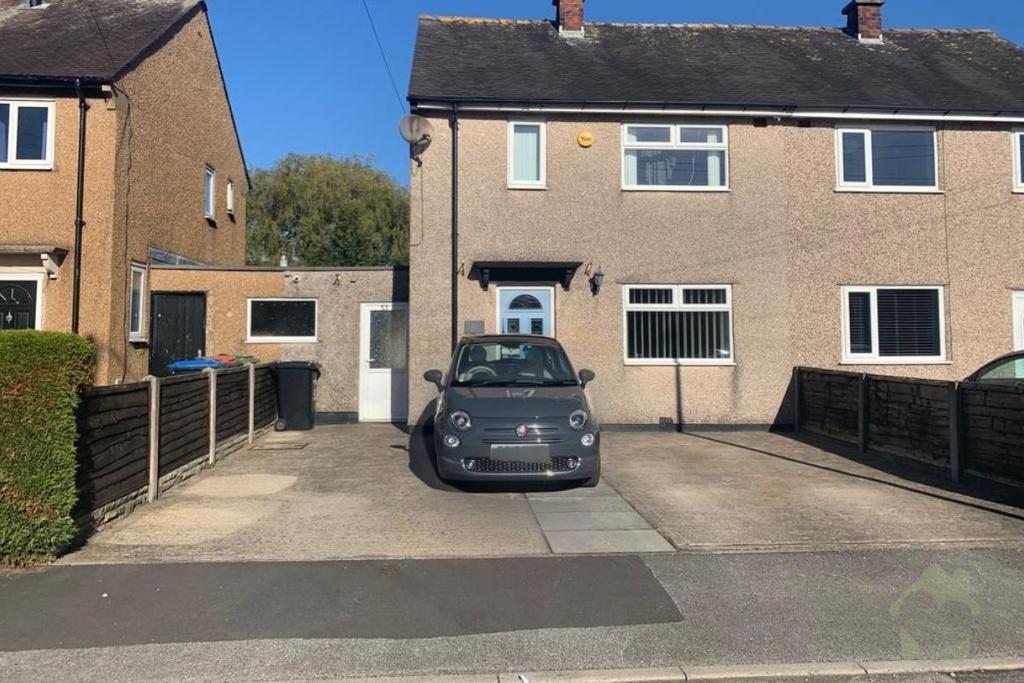 Hazelhurst Drive, Garstang, Preston 2 bed semidetached house £700