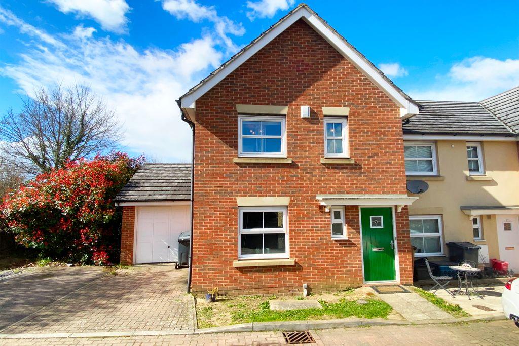 carisbrooke-close-stevenage-sg2-8qq-3-bed-end-of-terrace-house-380-000