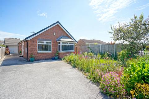 3 bedroom bungalow for sale - Victoria Way, Maltby, Rotherham, S66