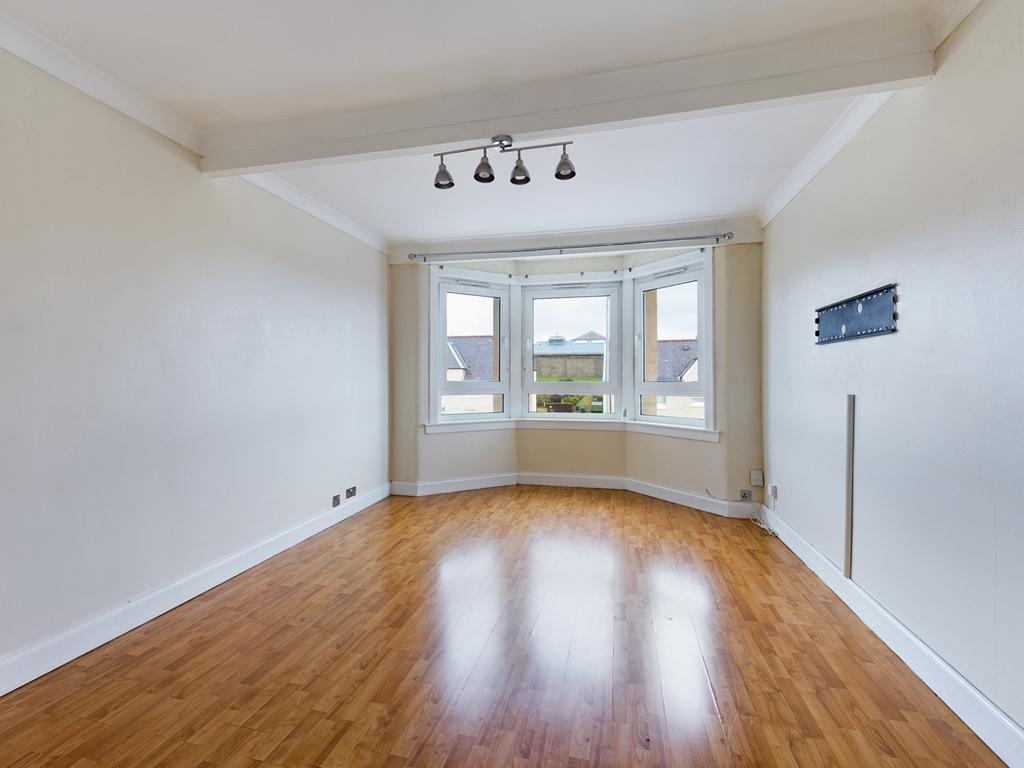 Dunlop Street, Greenock, PA16 2 bed flat £85,000