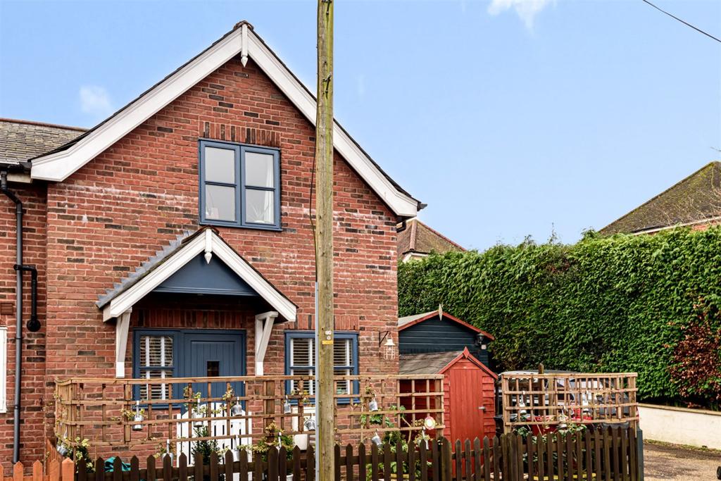 Camelsdale Road, Camelsdale, Haslemere, GU27 3 bed terraced house for