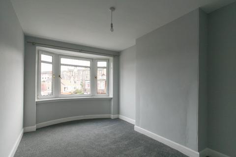 2 bedroom flat to rent, Dryden Gardens, Pilrig, Edinburgh, EH7