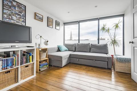 31 Howson Road, London, SE4 2AL