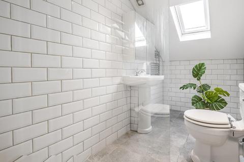 31 Howson Road, London, SE4 2AL