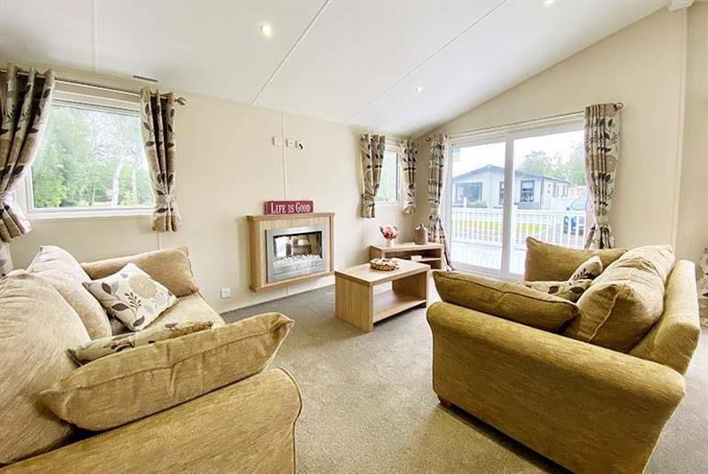 Sleaford Road Tattershall 2 bed lodge £141,981