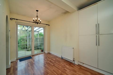 16 Sunbury Road, Cheam, Sutton, SM3 9AR