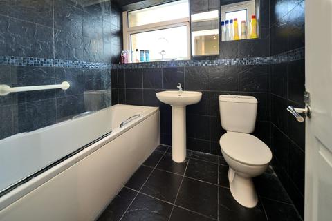 16 Sunbury Road, Cheam, Sutton, SM3 9AR