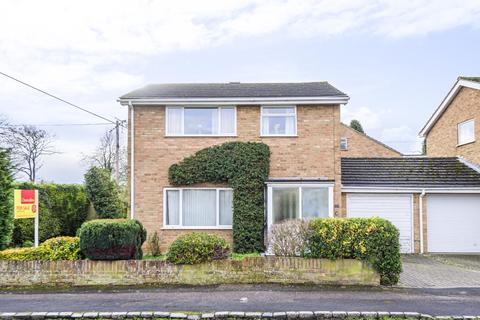72 Ashfield Road, Carterton, OX18 3QZ