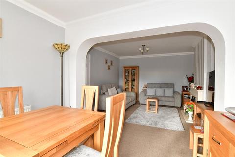 3 Copperhouse Road, Rochester, ME2 2TQ