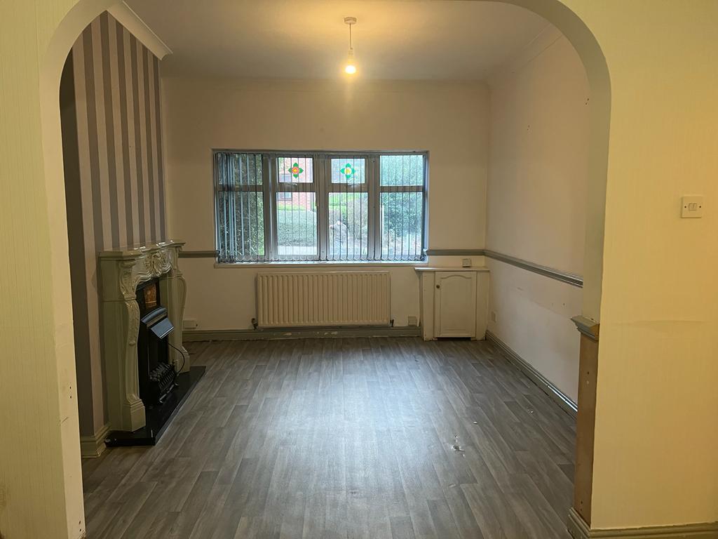 2 bed end of terrace