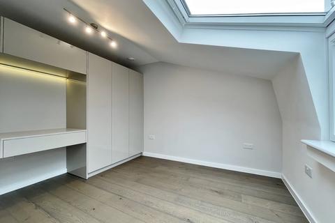 2 bedroom house to rent, Golders Green Road, Golders Green