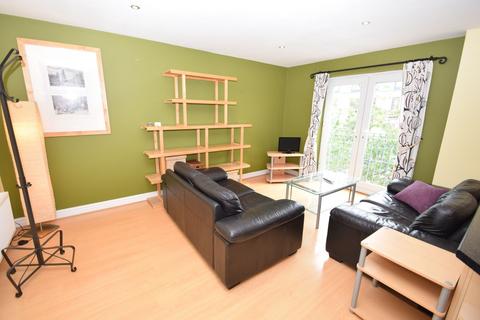 2 bedroom apartment to rent, Meridian Square, Stretford Road,Hulme,  Manchester. M15 5JH