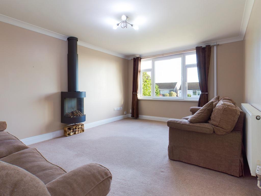 Southlands Drive, West Cross... 3 bed semidetached house £1,295 pcm