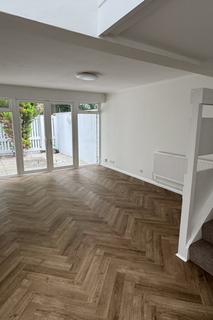 4 bedroom terraced house to rent, Hunters Way Croydon CR0