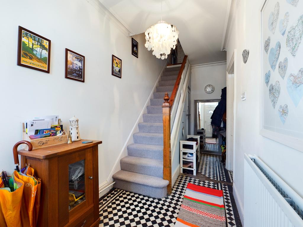 Oakland Road, Mumbles, Swansea, SA3 4 bed end of terrace house £450,000
