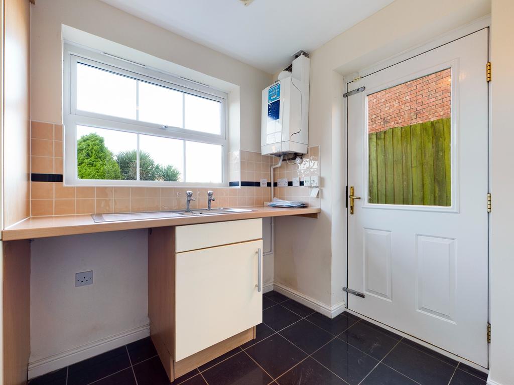 William Gammon Drive, Limeslade, Swansea, SA3 4 bed detached house £