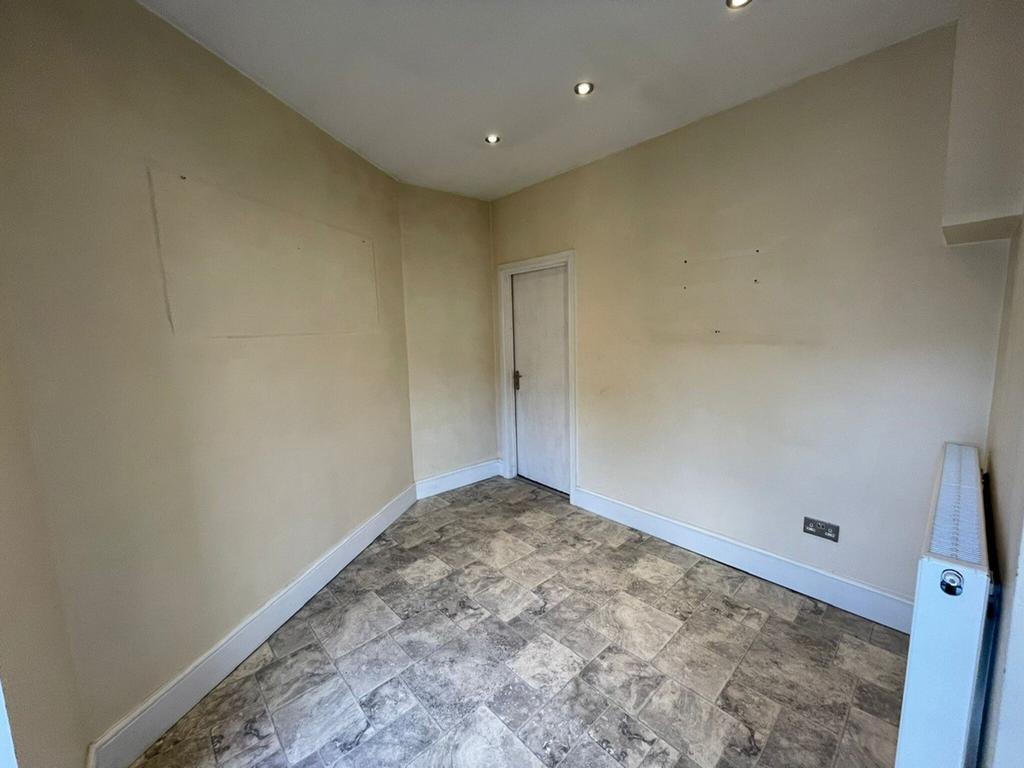 Gracemere Crescent, Hall Green, Birmingham 3 bed semidetached house