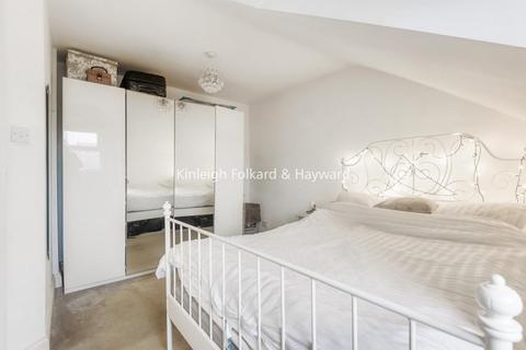 Flat C, 24 Ringstead Road, London, SE6 2BP