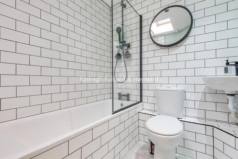 Flat C, 24 Ringstead Road, London, SE6 2BP