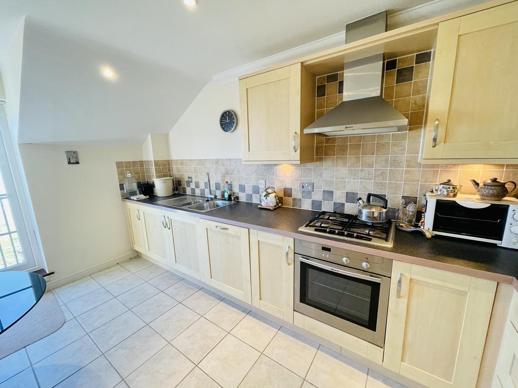 Chatham Green, Eastbourne BN23 2 bed flat £335,000