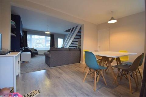 2 Cedar Drive, Syston, Leicester, LE7 2PS