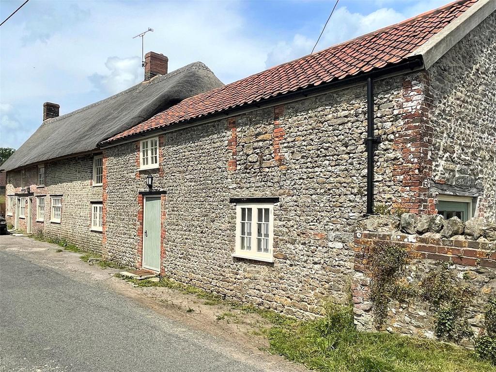 The Street, Kilmington, Warminster, Wiltshire, BA12 3 bed semidetached