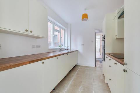25 Swainstone Road, Reading, RG2 0DX