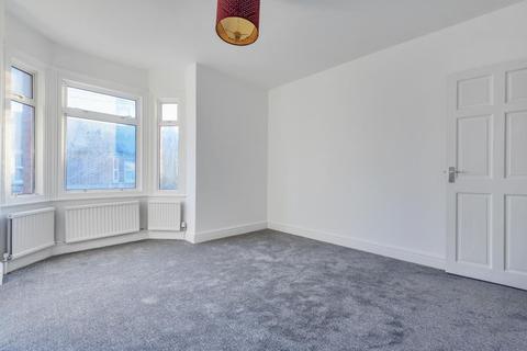 25 Swainstone Road, Reading, RG2 0DX