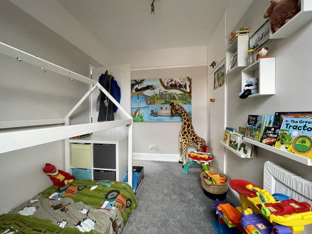 Photo 11