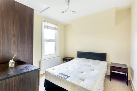 37 Richmond Road, Bounds Green, London, N11 2QR