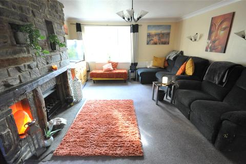 22 Cromwell, Freshbrook, Swindon, SN5 8LZ